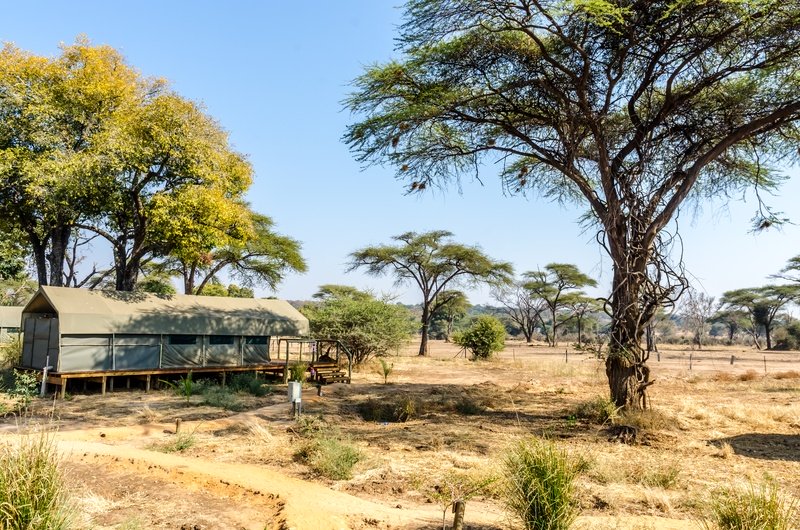 Tlouwana Camp - Lesoma Botswana