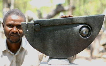 Gift Bangura - Artist Tengenenge Tengenenge Art Village - beeldhouw workshop Zimbabwe